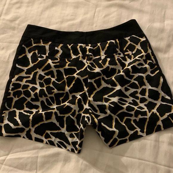 Worthington giraffe print dressy shorts size 4 - Picture 2 of 11